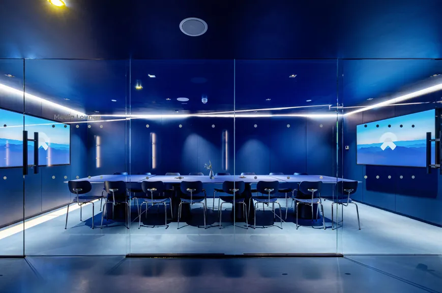 Media Alley im NIO House Berlin